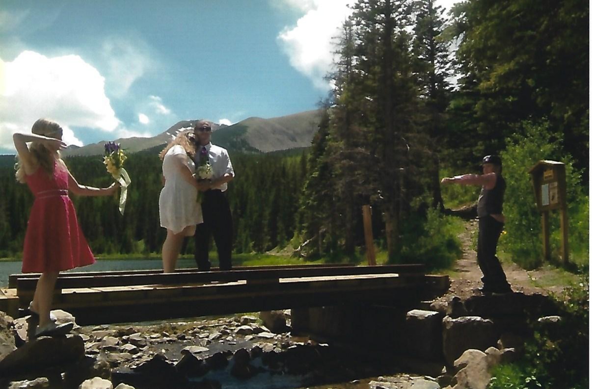 Harts 10th Anniversary Vow Renewal Ceremony SECO News seconews.org