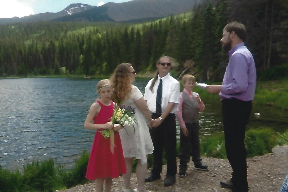 Harts 10th Anniversary Vow Renewal Ceremony SECO News seconews.org