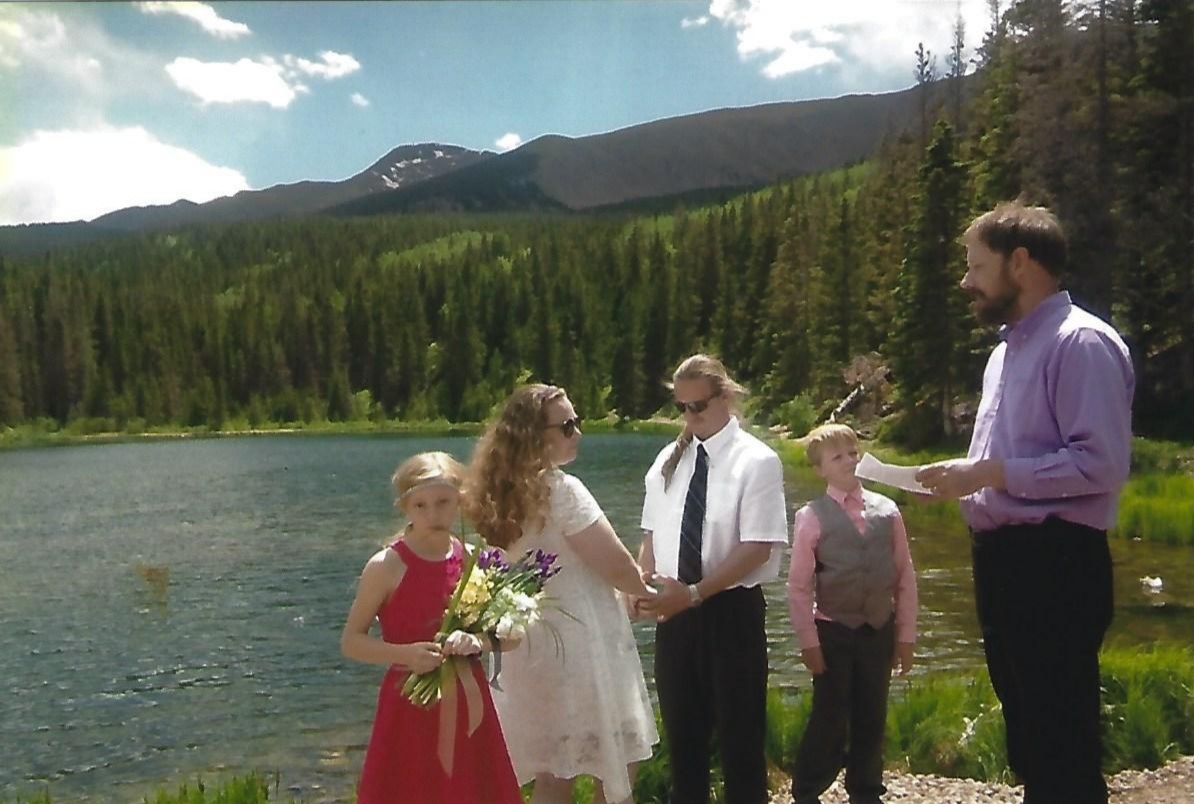 Harts 10th anniversary vow renewal SECO News seconews.org